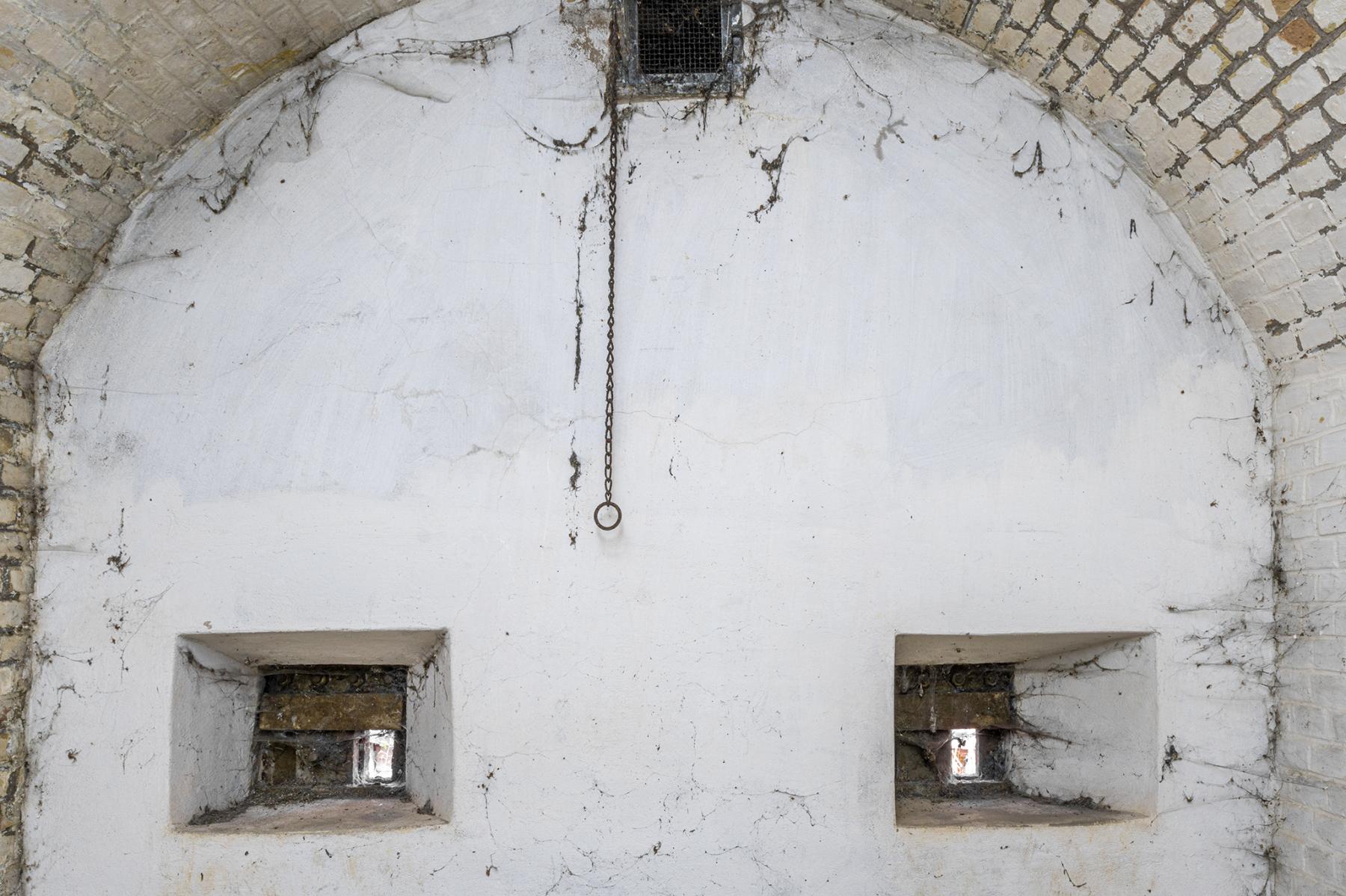 Ligne Maginot - FORT LEFEBVRE - (Divers) - Caponnière double du saillant de tête
Coffre de flanquement avec deux créneaux de fusillade - David Palmer