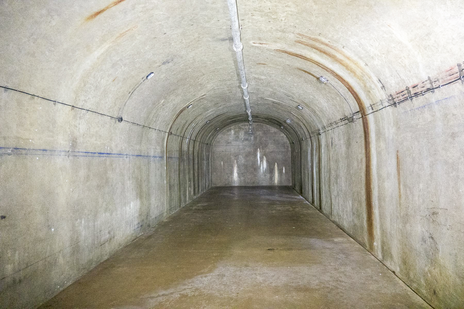 Ligne Maginot - MICHELSBERG - A22 - (Ouvrage d'artillerie) - Bloc 5
L'une des deux alvéoles du M2 - Michel Teiten