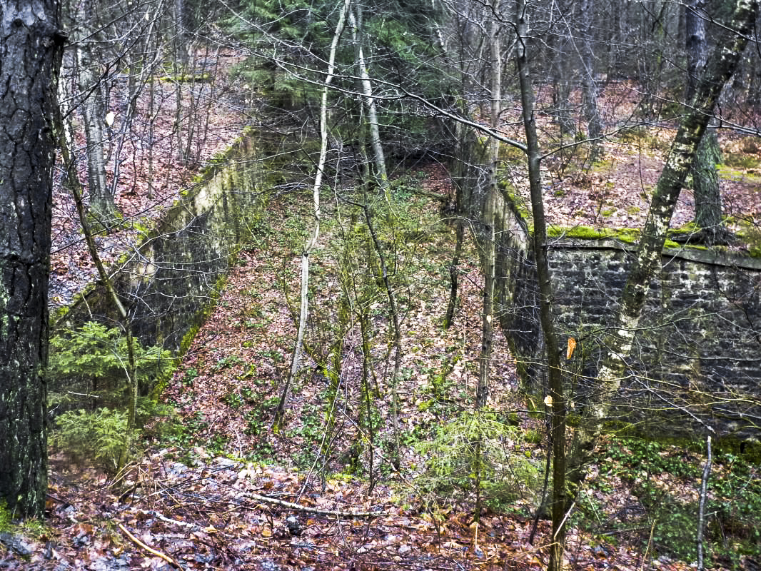 Ligne Maginot - HOCHWALD (FOSSé ANTICHAR DU) - (Obstacle antichar) - Fossé antichar au niveau de la casemate C2