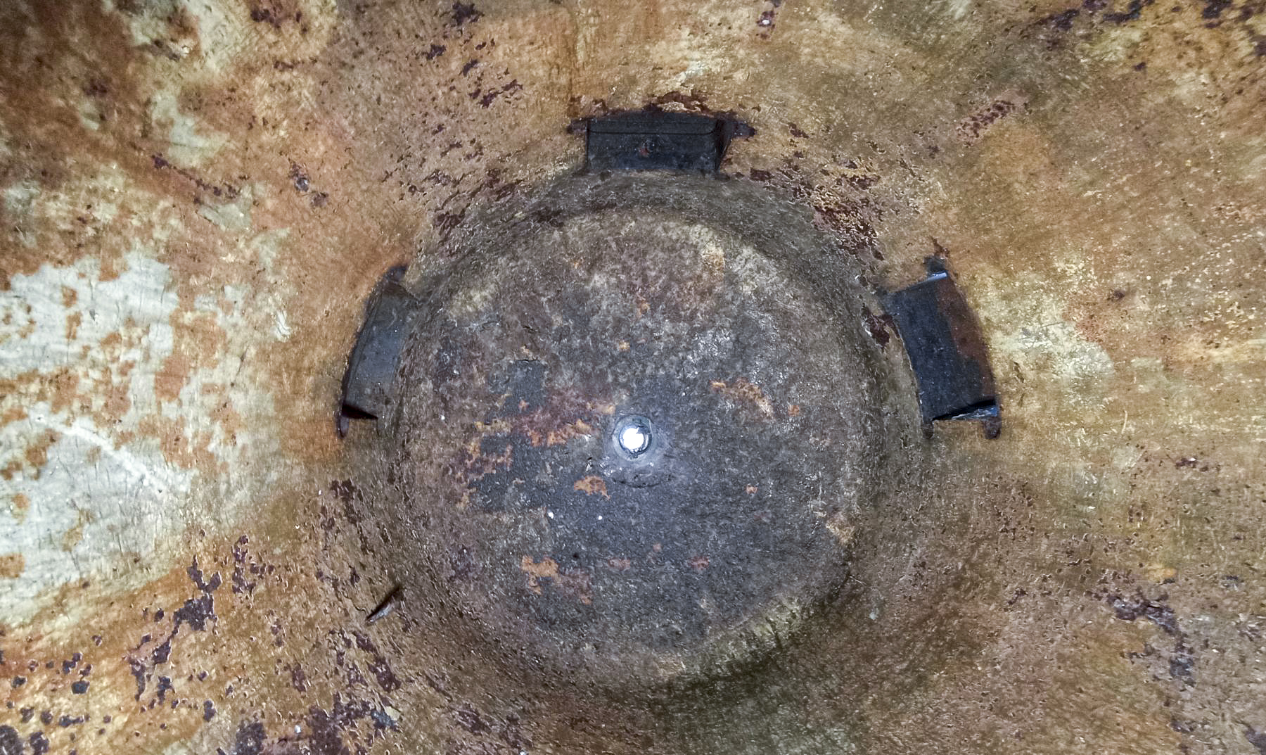 Ligne Maginot - HOCHWALD C2 - (Casemate d'infanterie) - Puits de la cloche GFM 