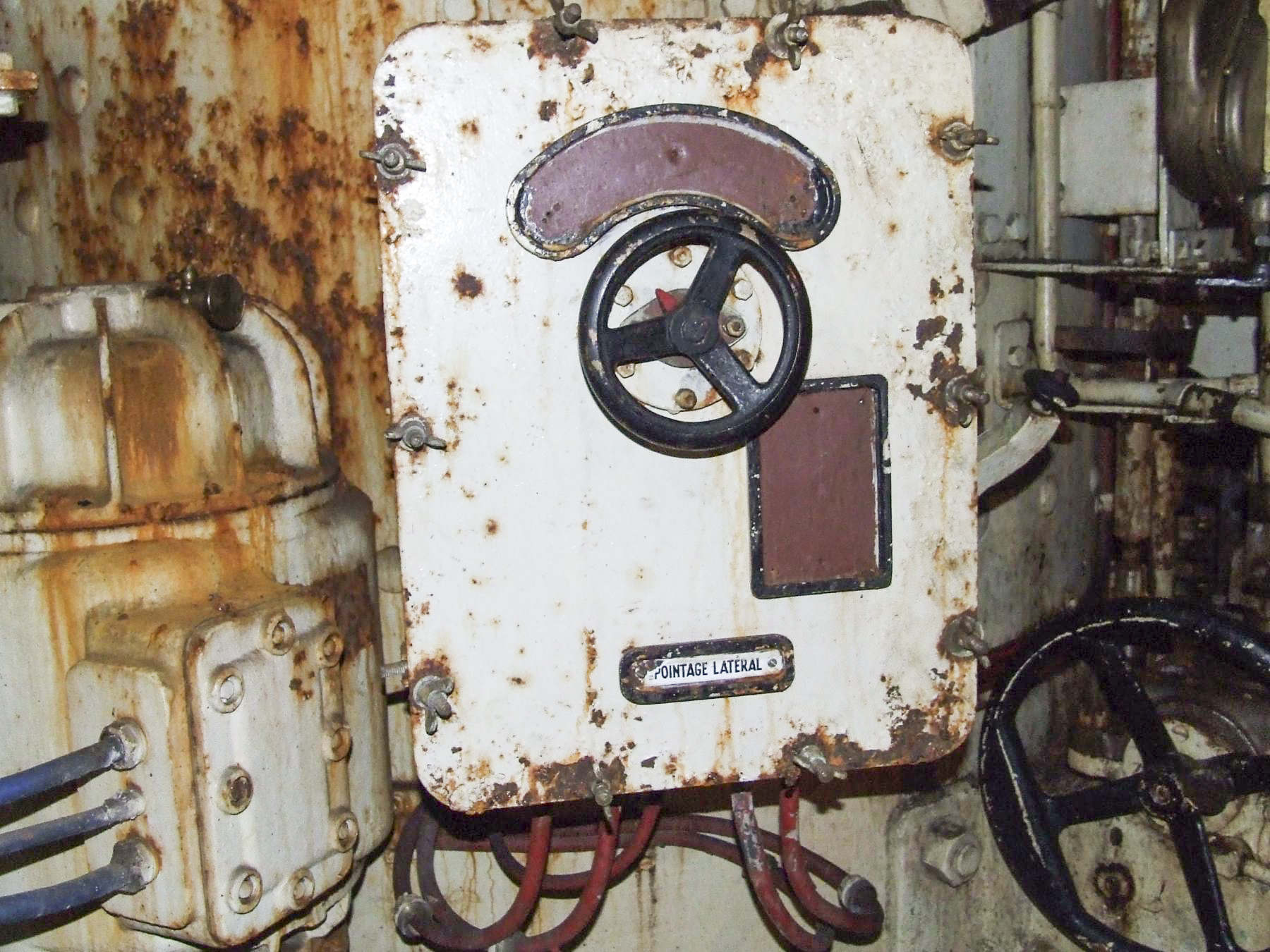 Ligne Maginot - MICHELSBERG - A22 - (Ouvrage d'artillerie) - Bloc 5
Le volant de pointage latéral. - STENGER Mathieu