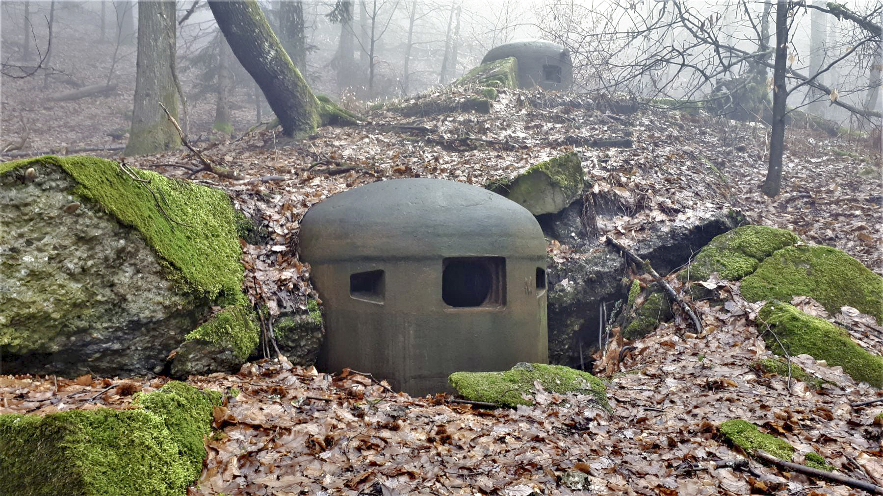 Ligne Maginot - HOCHWALD C7 - (Casemate d'infanterie) - La cloche JM et plus haut, la cloche GFM - Gregory Fuchs