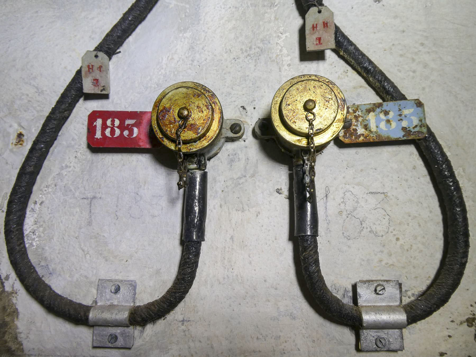 Ligne Maginot - TM 32 - Douille de prise d'abonnement - 