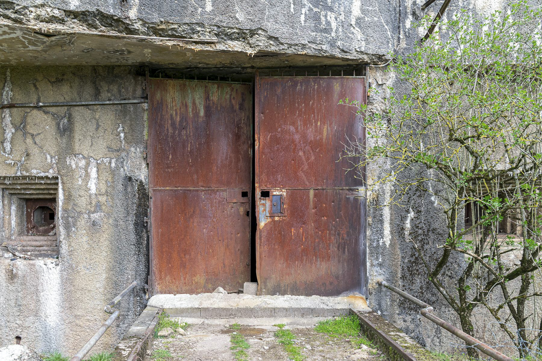 Ligne Maginot - LATIREMONT - A3 - (Ouvrage d'artillerie) - Entrée munitions  - David Palmer