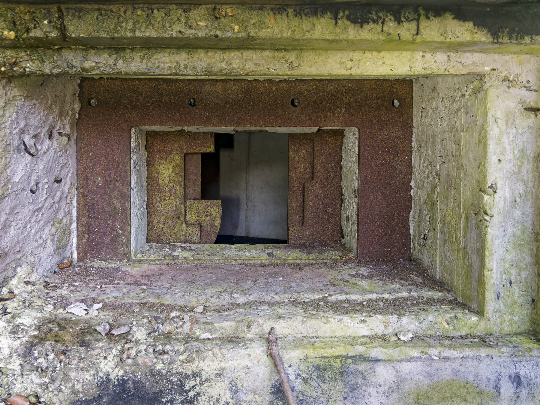 Ligne Maginot - NEUWEIHER 1 - (Blockhaus pour canon) - Le créneau pour canon