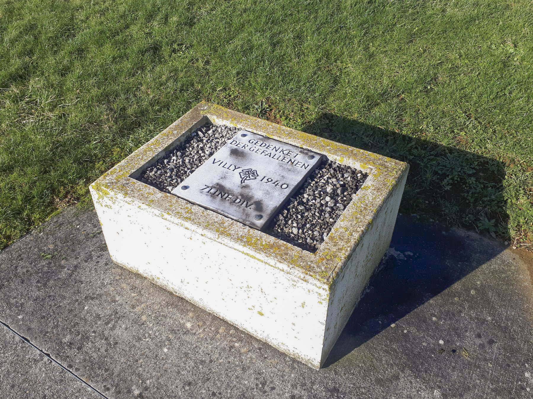 Ligne Maginot - LA FERTE - (Ouvrage d'infanterie) - Plaque commémorative de la 71° Division d'Infanterie allemande - Gregory Fuchs