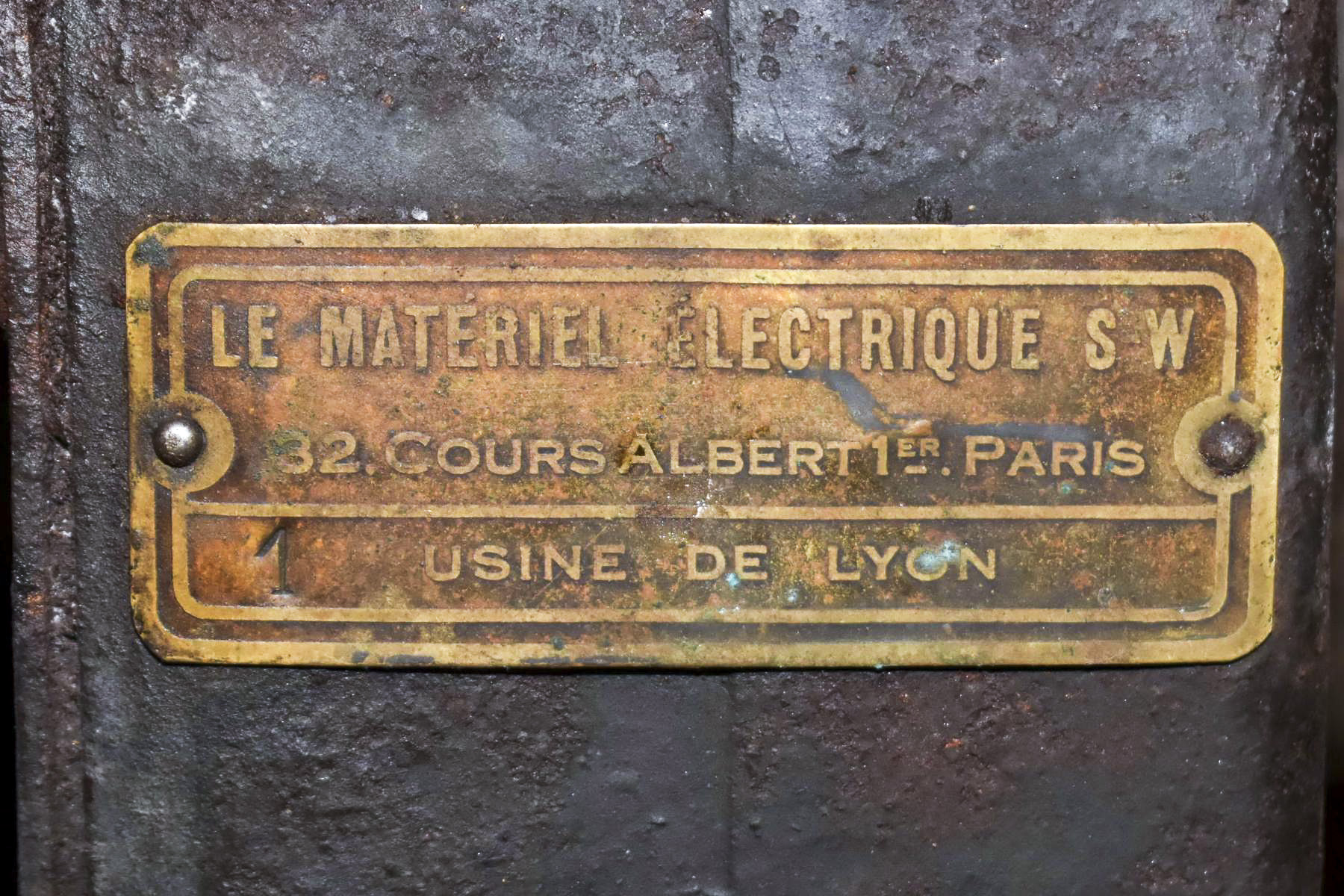 Ligne Maginot - LA FERTE - (Ouvrage d'infanterie) - Bloc 2
Plaque de matériel électrique S.W.