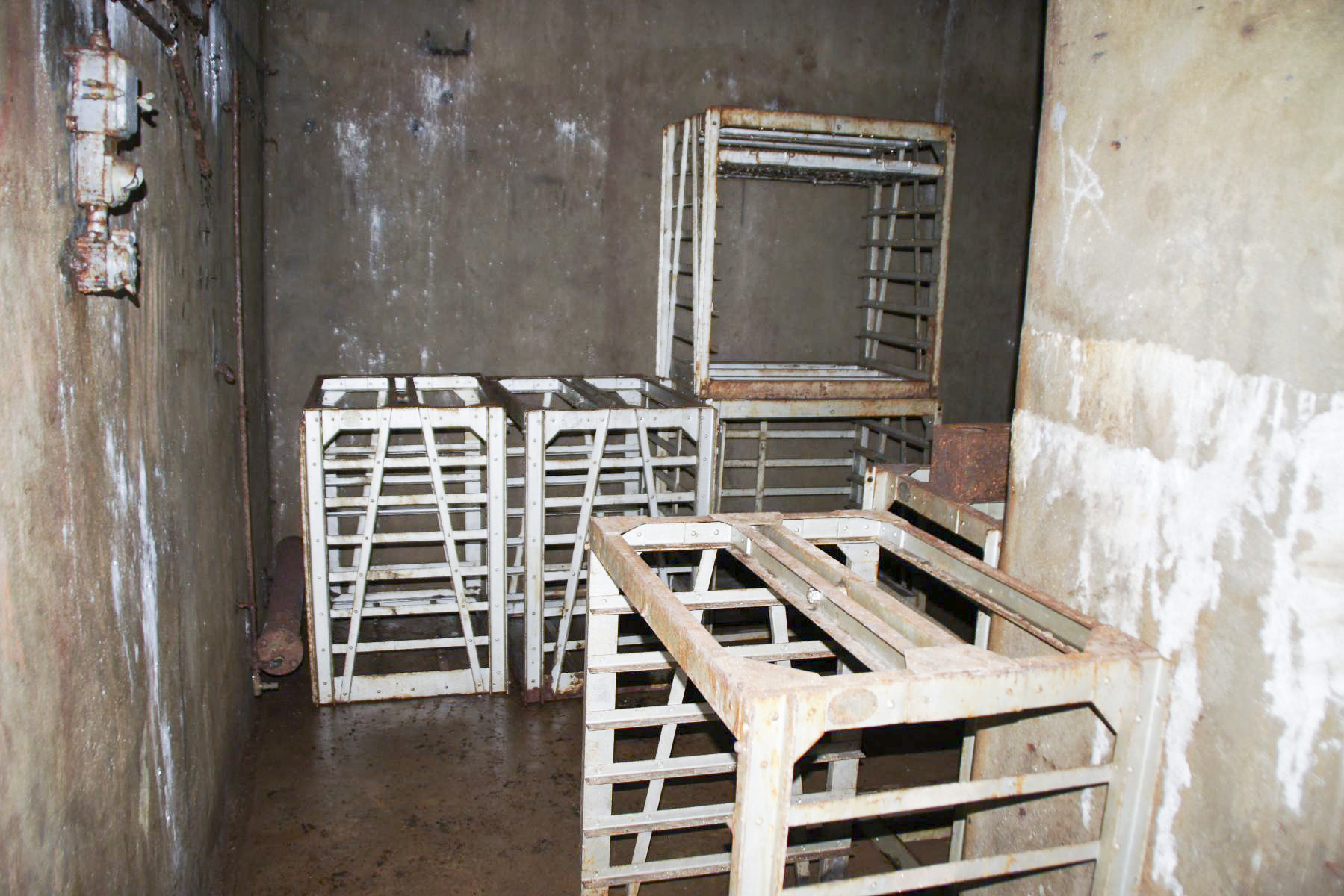 Ligne Maginot - MICHELSBERG - A22 - (Ouvrage d'artillerie) - Bloc 6
Le local de stockage des casiers à munitions vides. - STENGER Mathieu