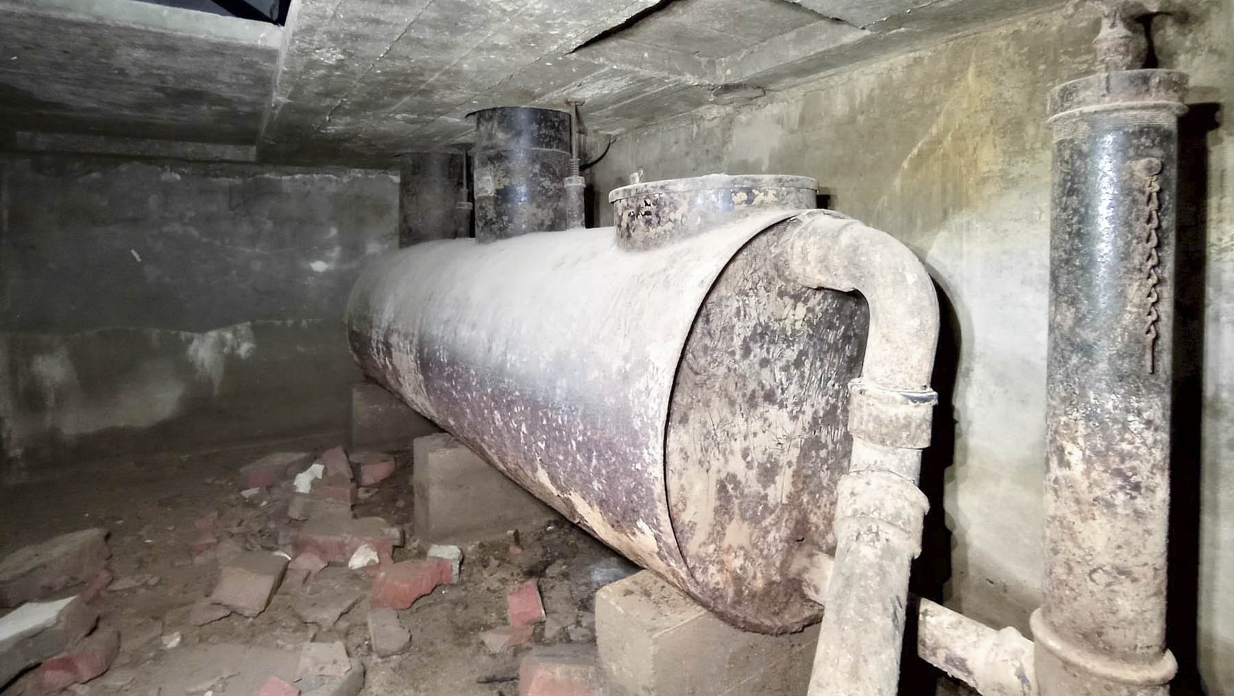 Ligne Maginot - HOFFEN - (Abri) - Fosse chimique du local des latrines N°28