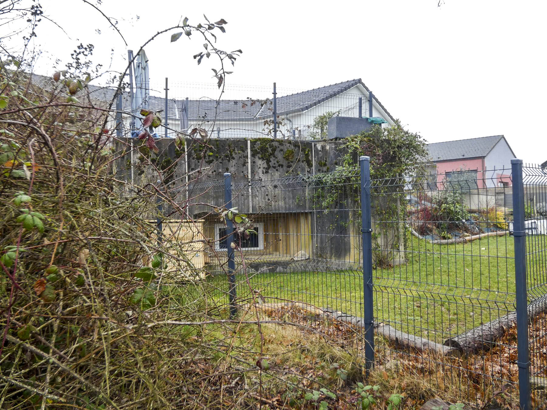 Ligne Maginot - BB317 - PFAFFENACKER - (Blockhaus pour canon) - Le blockhaus intégré dans une maison d'habitation. - STENGER Mathieu
