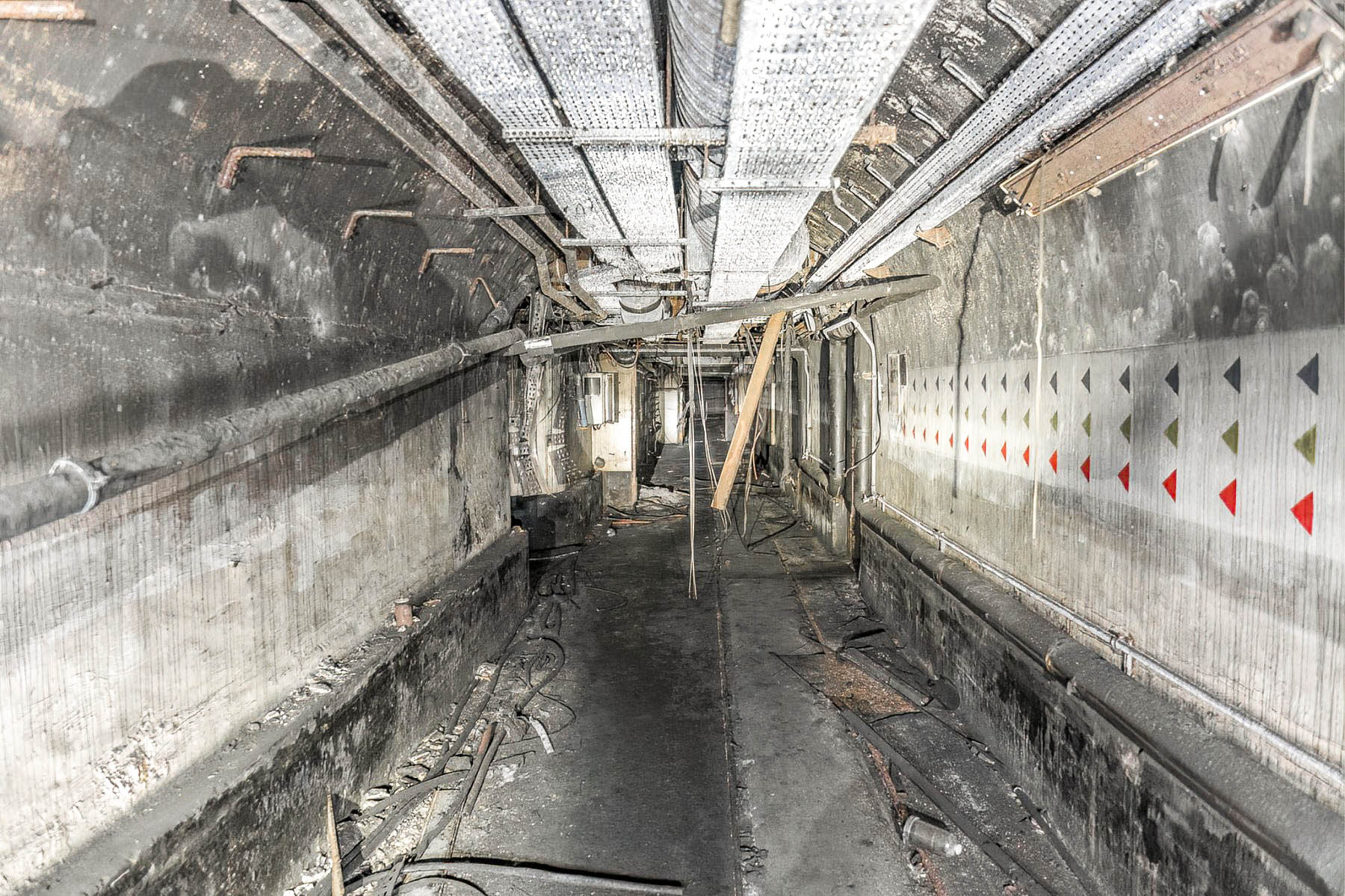 Ligne Maginot - ROCHONVILLERS - A8 - (Ouvrage d'artillerie) - Galerie entre la caserne et l'usine - David Palmer