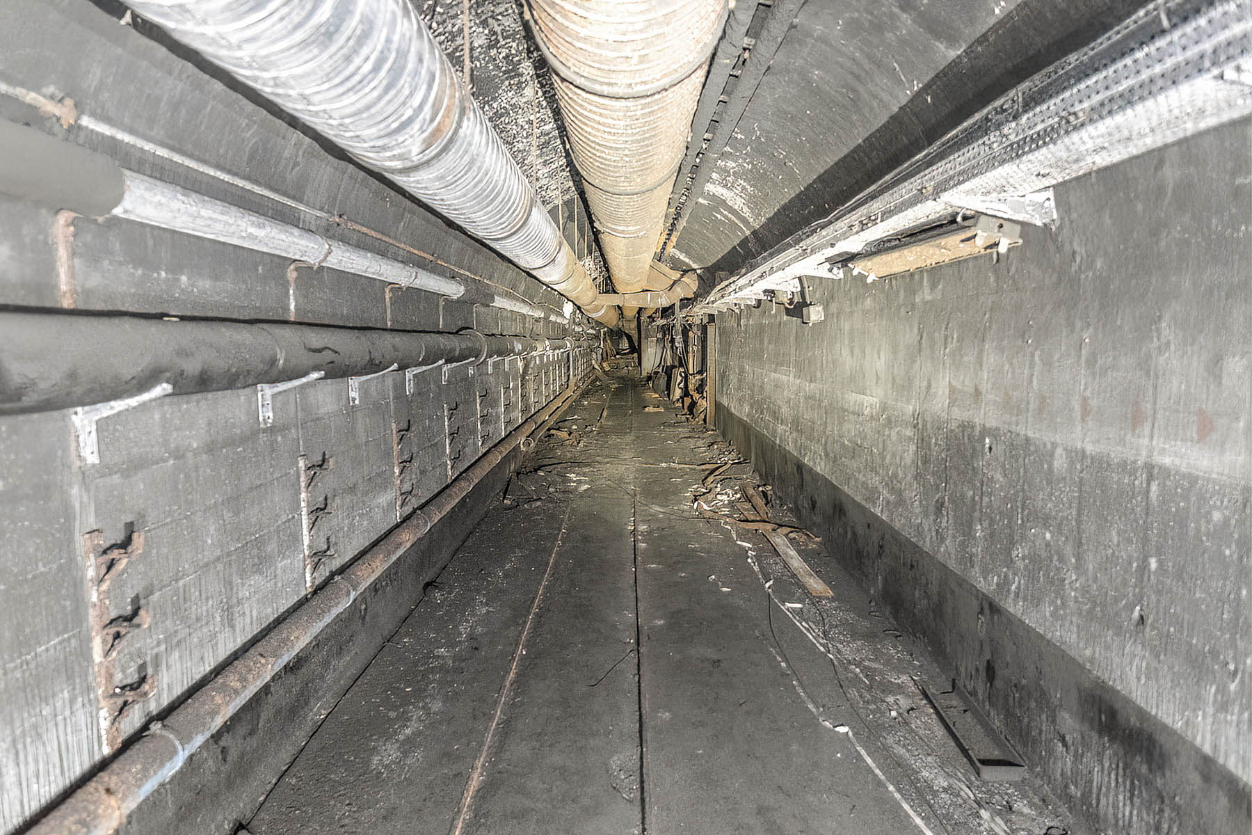 Ligne Maginot - ROCHONVILLERS - A8 - (Ouvrage d'artillerie) - Galerie entre la caserne et l'usine - David Palmer