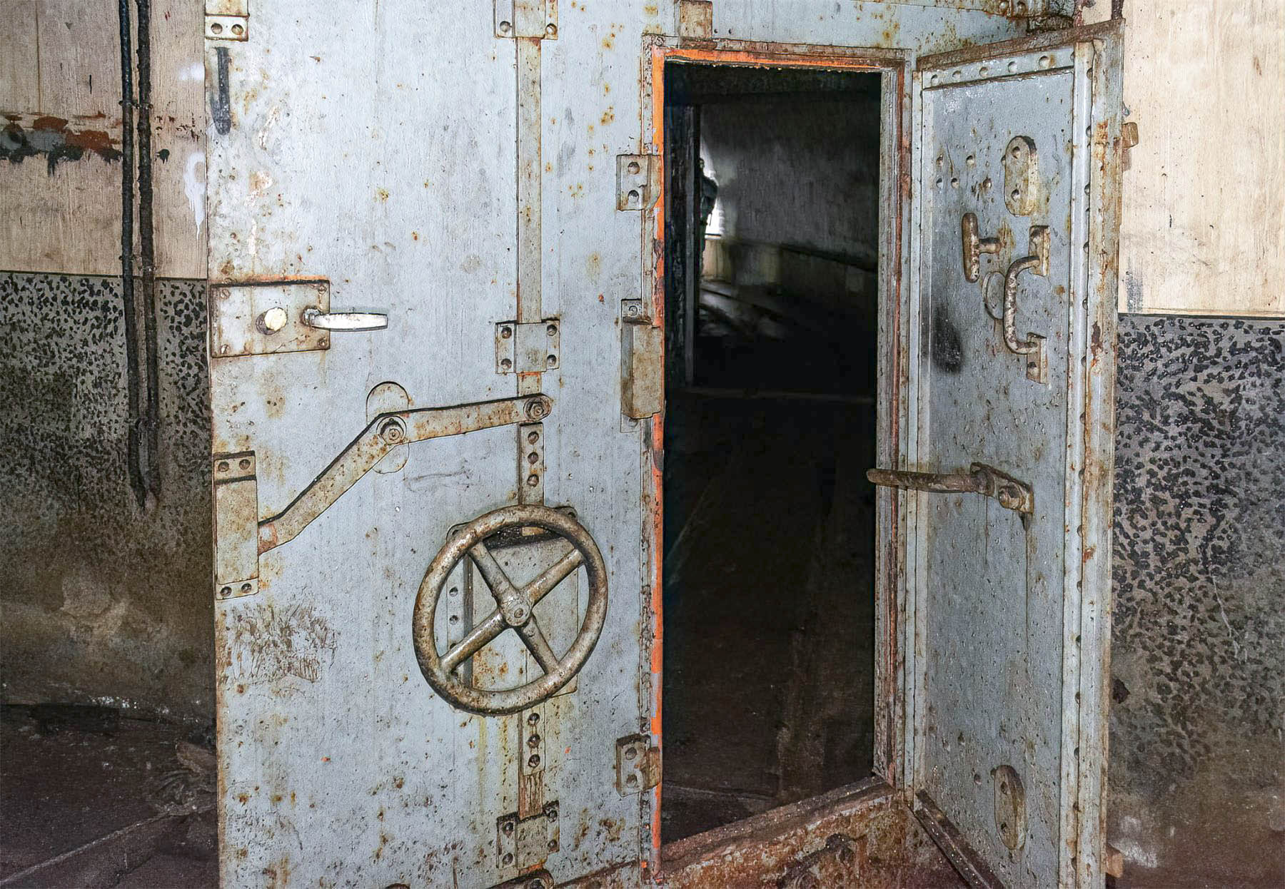 Ligne Maginot - ROCHONVILLERS - A8 - (Ouvrage d'artillerie) - Bloc 7
Le sas du bloc - David Palmer