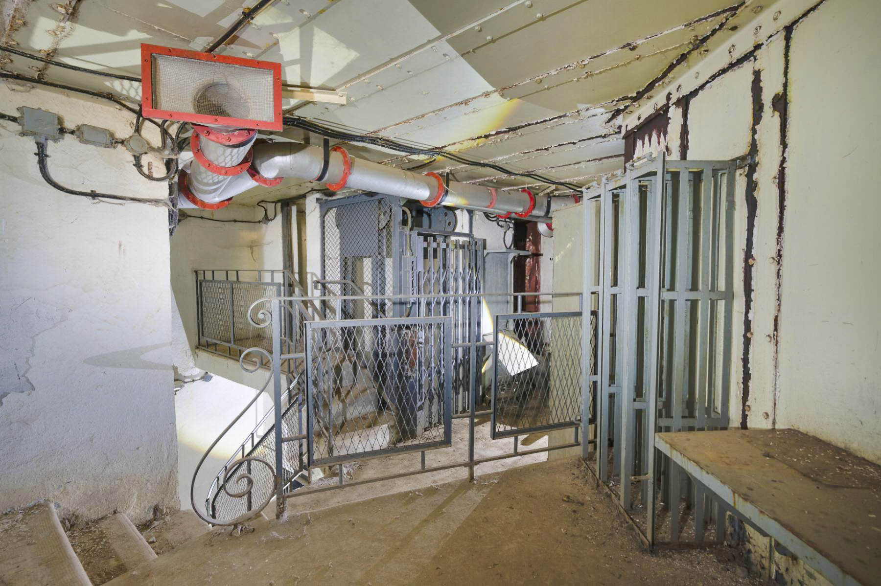 Ligne Maginot - RIMPLAS (RS) - (Ouvrage d'artillerie) - Bloc 1
Détails des ferronnerie des rambardes - duomaxw