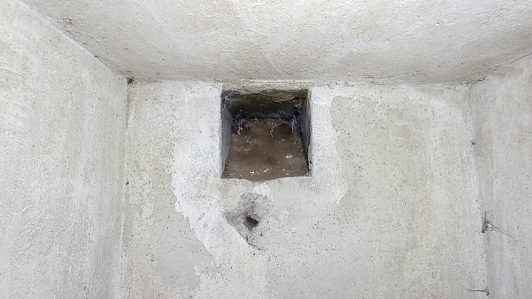 Ligne Maginot - CHENAIE 1 - (Blockhaus pour arme infanterie) - Évacuation de la ventilation 