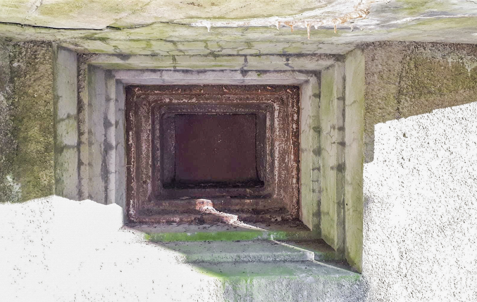 Ligne Maginot - SAEGEMUHLE - (Blockhaus pour arme infanterie) - Détail du créneau Ouest