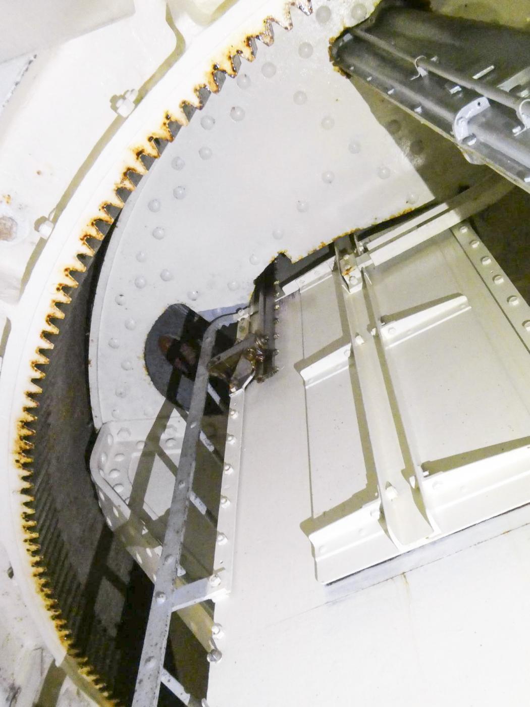 Ligne Maginot - MONT AGEL - (Ouvrage d'artillerie) - Bloc 5 
Accès à la chambre de tir - ELLENA Daniel - CUNY Philippe