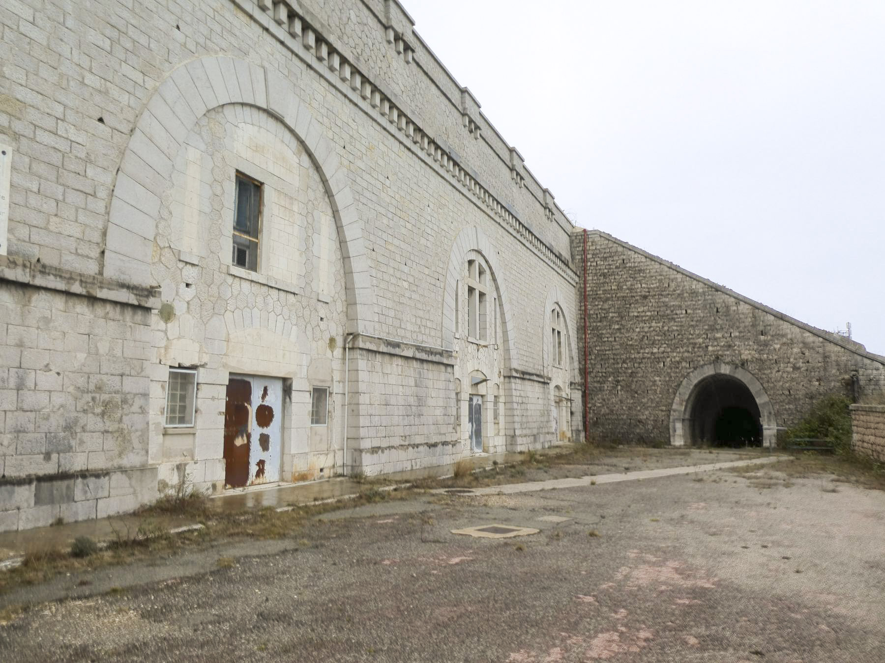 Ligne Maginot - REDUIT (1°BIE 157°RAP)  - (Position d'artillerie préparée) -  - ELLENA Daniel - CUNY Philippe