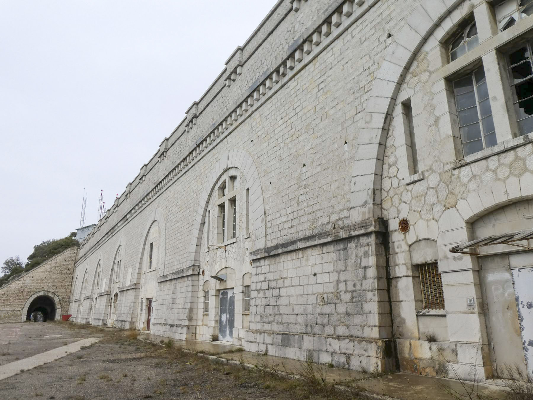 Ligne Maginot - REDUIT (1°BIE 157°RAP)  - (Position d'artillerie préparée) -  - ELLENA Daniel - CUNY Philippe