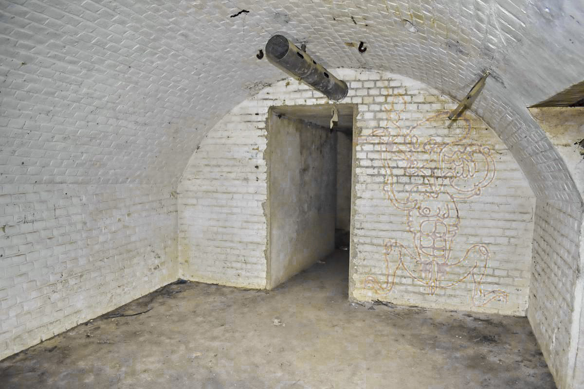 Ligne Maginot - A33 - (Abri) - Salle de troupe à l'extrémité gauche
Accès à l'observatoire