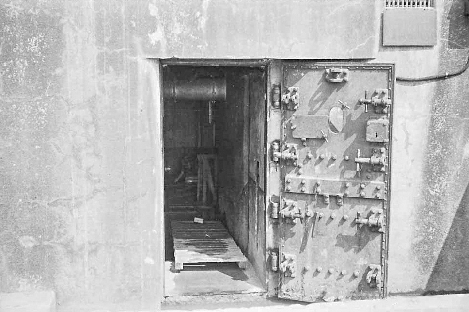 Ligne Maginot - BASSIN AUX PETROLES - (Casemate d'infanterie - Double) - Entrée de la casemate - Inconnu