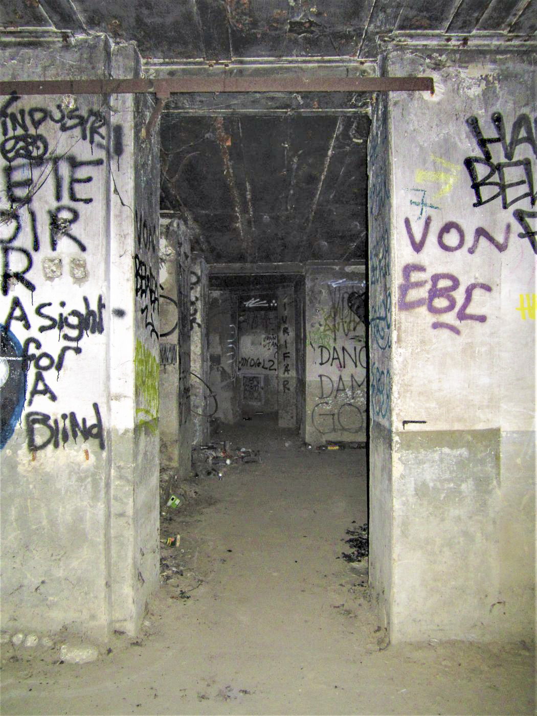 Ligne Maginot - BASSIN DE L'INDUSTRIE - (Casemate d'infanterie - Double) - Couloir