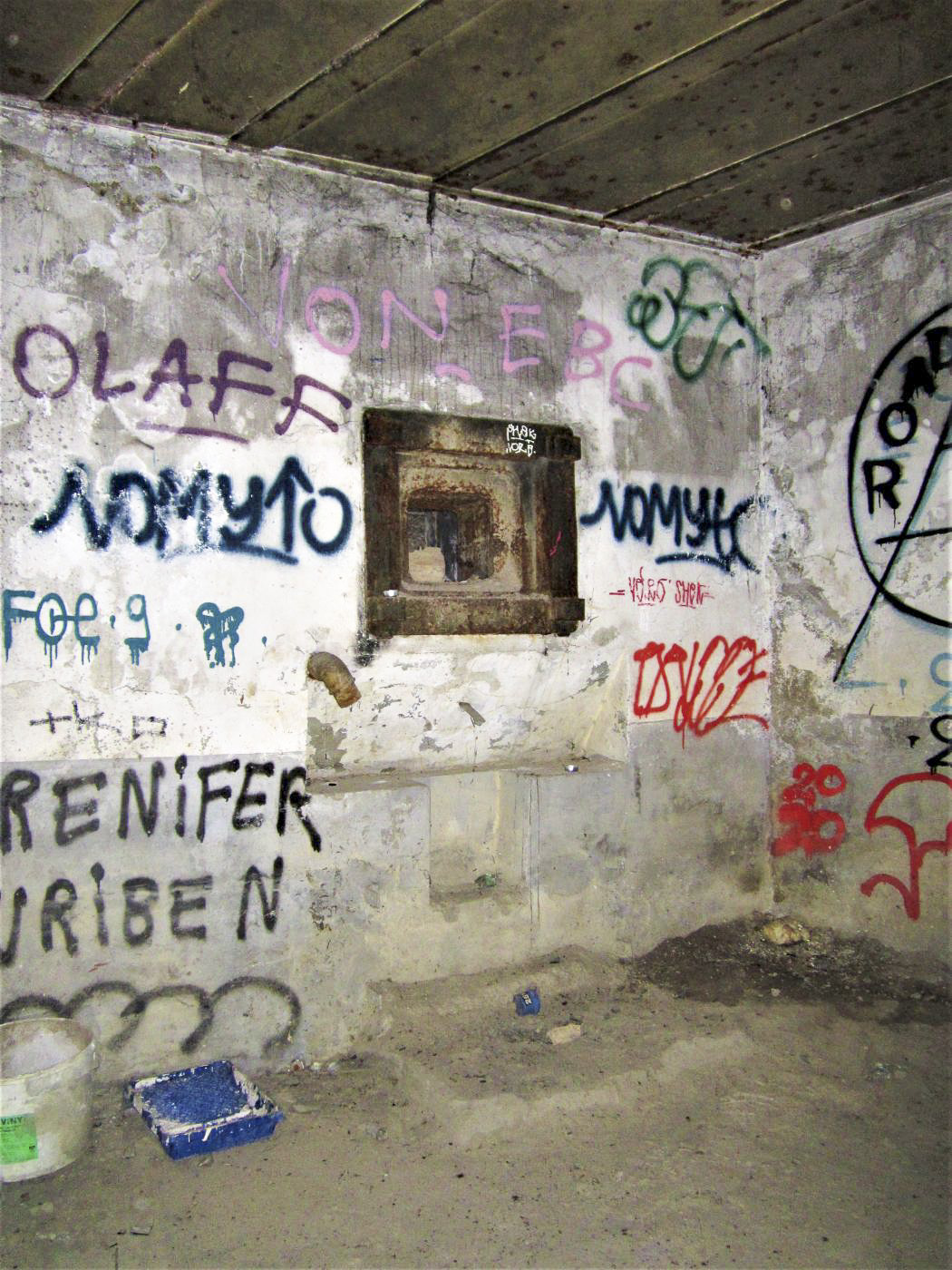 Ligne Maginot - BASSIN DE L'INDUSTRIE - (Casemate d'infanterie - Double) - Chambre de tir Nord
Créneau JM
