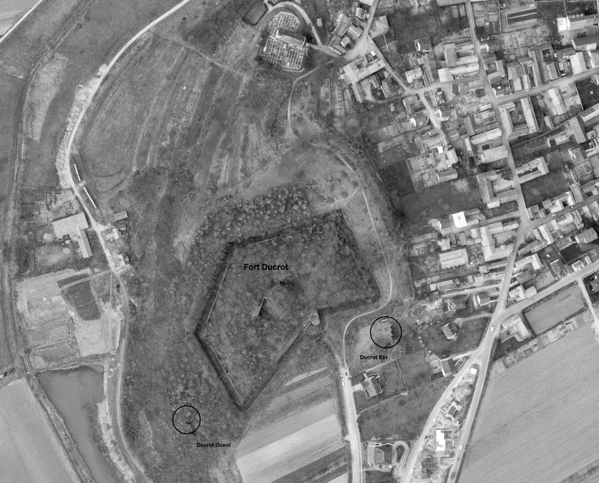 Ligne Maginot - Fort DUCROT et ses casemates d'artillerie (1970) - 