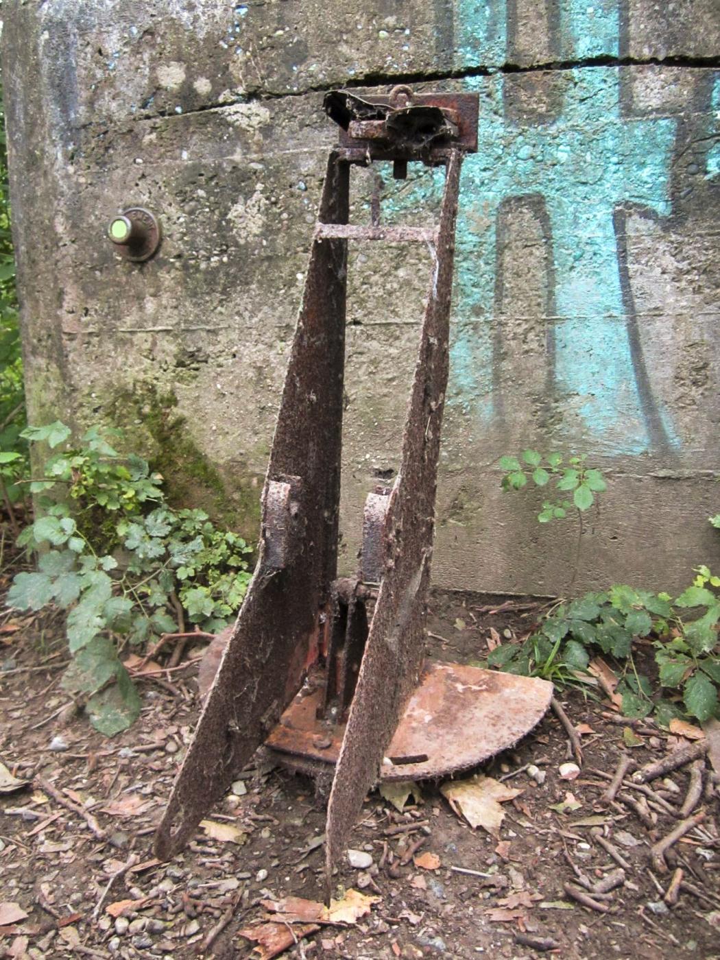 Ligne Maginot - HAUTE DIGUE 2 - (Blockhaus pour arme infanterie) - Le support démonté