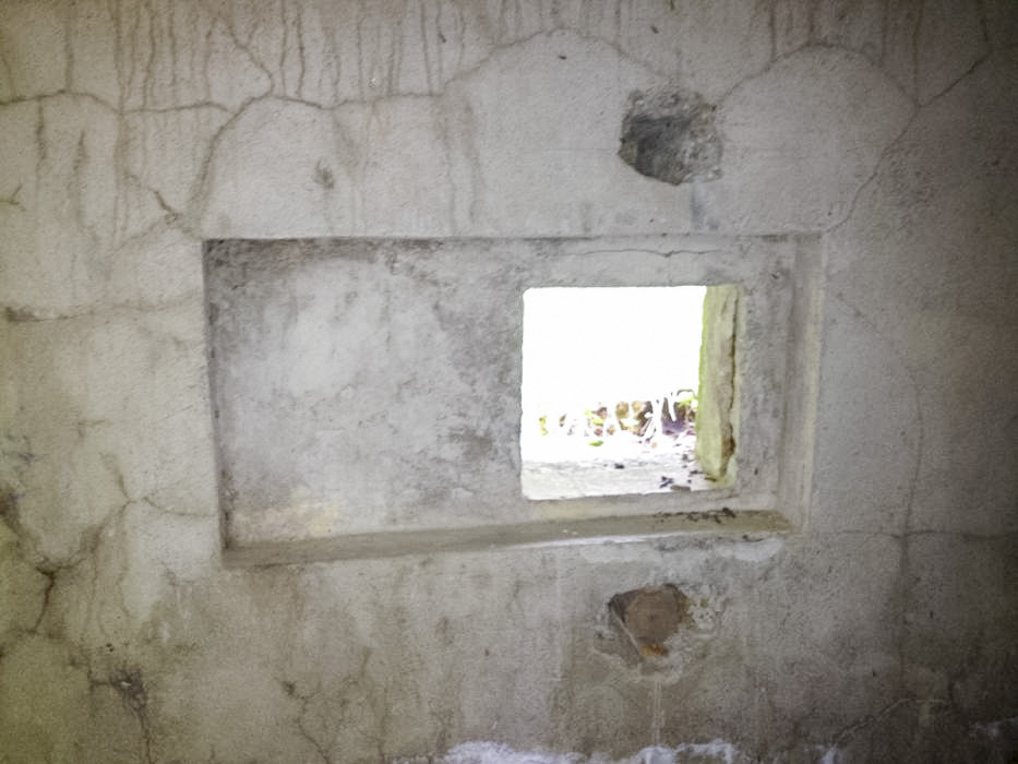 Ligne Maginot - HAUTE DIGUE 8 - (Blockhaus pour arme infanterie) - La partie second oeuvre (volet, support) n'a pas été mise en place, seules les réservations sont faites