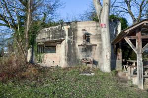 Ligne Maginot - BRUNNWASSER OUEST - (Casemate d'infanterie - Simple) - Façade sud avec le créneau pour le canon
