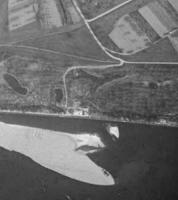 Ligne Maginot - RHINAU NORD - (Casemate d'infanterie) - Les panneaux de crue sont bien visibles.