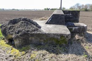 Ligne Maginot - B19 - ECLUSE 67-3 - (Blockhaus pour arme infanterie) - Restes du blockhaus.
La partie coupole a disparu