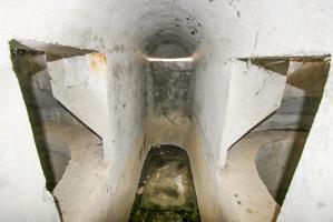 Ligne Maginot - ILLHAEUSERN 1 - (Blockhaus pour arme infanterie) - Couloir central. Observatoire et passages vers les coupoles
