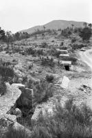 Ligne Maginot - BAISSE DU PAPE (2° BIE 157° RAP) - (Position d'artillerie préparée) - La pièce d'artillerie était placée entre le premier abri en ruine et le second, en appui sur la plaque inclinée en béton