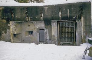Ligne Maginot - BARBONNET (BT) - (Ouvrage d'artillerie) - Le bloc 1, entrée de l'ouvrage
Photo datant des années 80