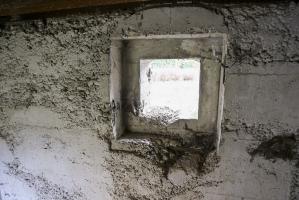 Ligne Maginot - WOLFGANTZEN VILLAGE 1 - (Blockhaus pour arme infanterie) - Défense de la route venant de Neuf-Brisach. 