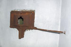 Ligne Maginot - 182 - PA KEMBS CENTRE 1 - (Blockhaus pour arme infanterie) - Trémie de l'embrasure pour mitrailleuse