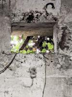 Ligne Maginot - KEMBS LOECHLE 8 - (Blockhaus pour arme infanterie) - En dessous du créneau central, on observe une marque correspondant à celle d'un appareil.