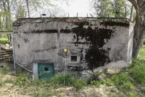 Ligne Maginot - HELFRANTZKIRCH - (Blockhaus pour canon) - Entrée du personnel  