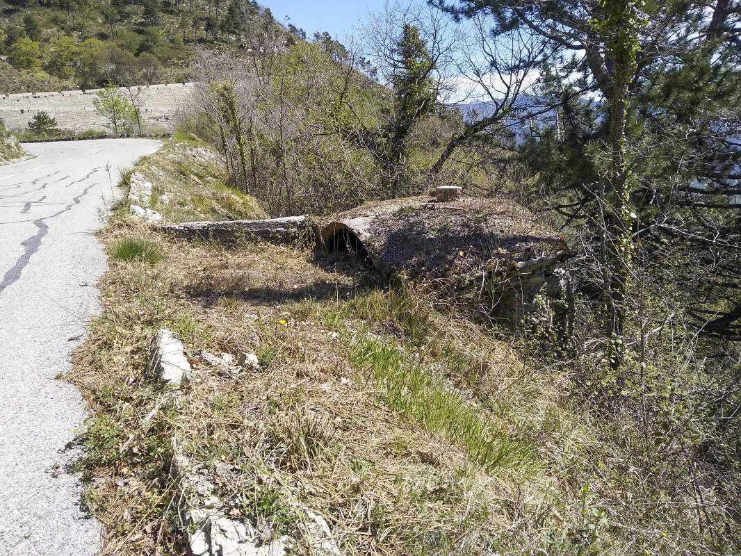 Ligne Maginot - BRAUS - (Blockhaus pour arme infanterie) - Le blockhaus de coté