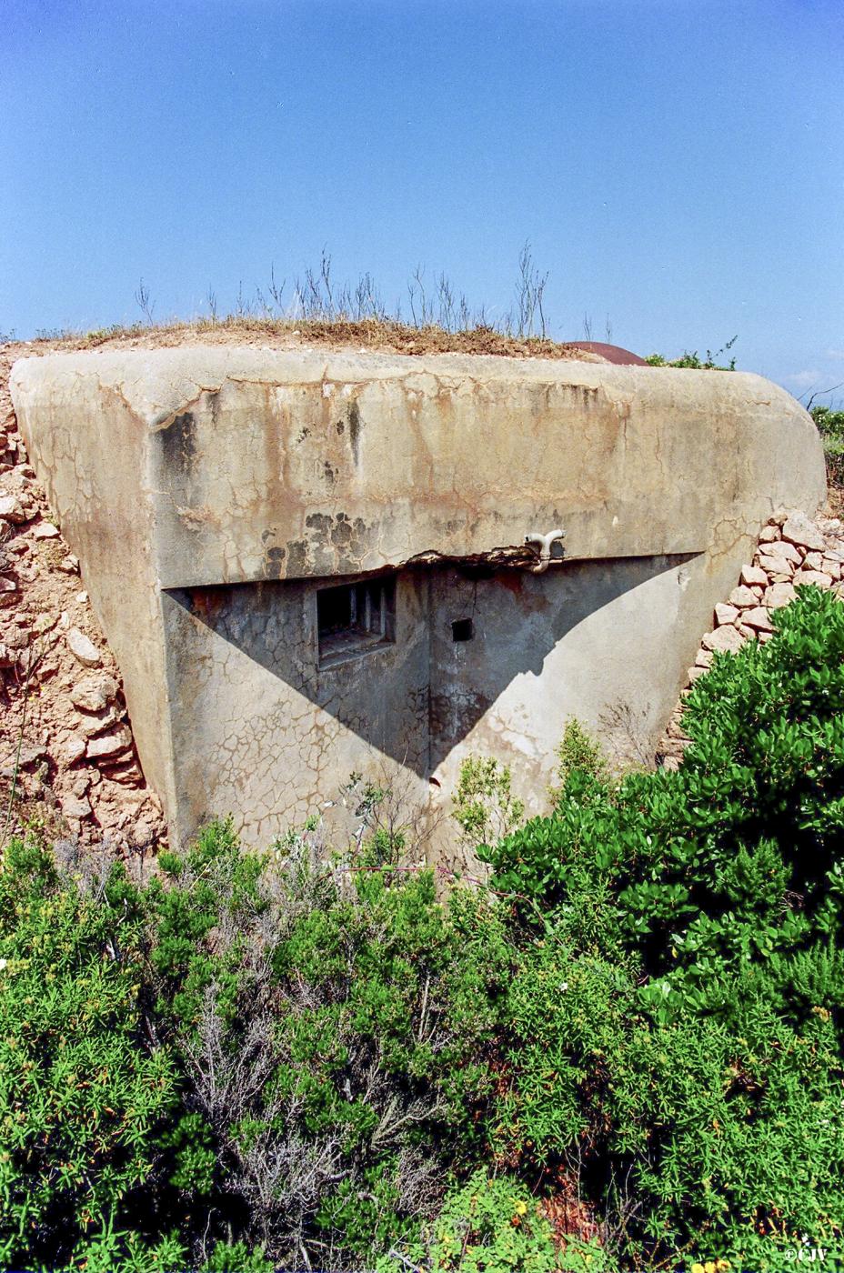 Ligne Maginot - CATARELLO - (Casemate d'infanterie - Simple) - Le créneau