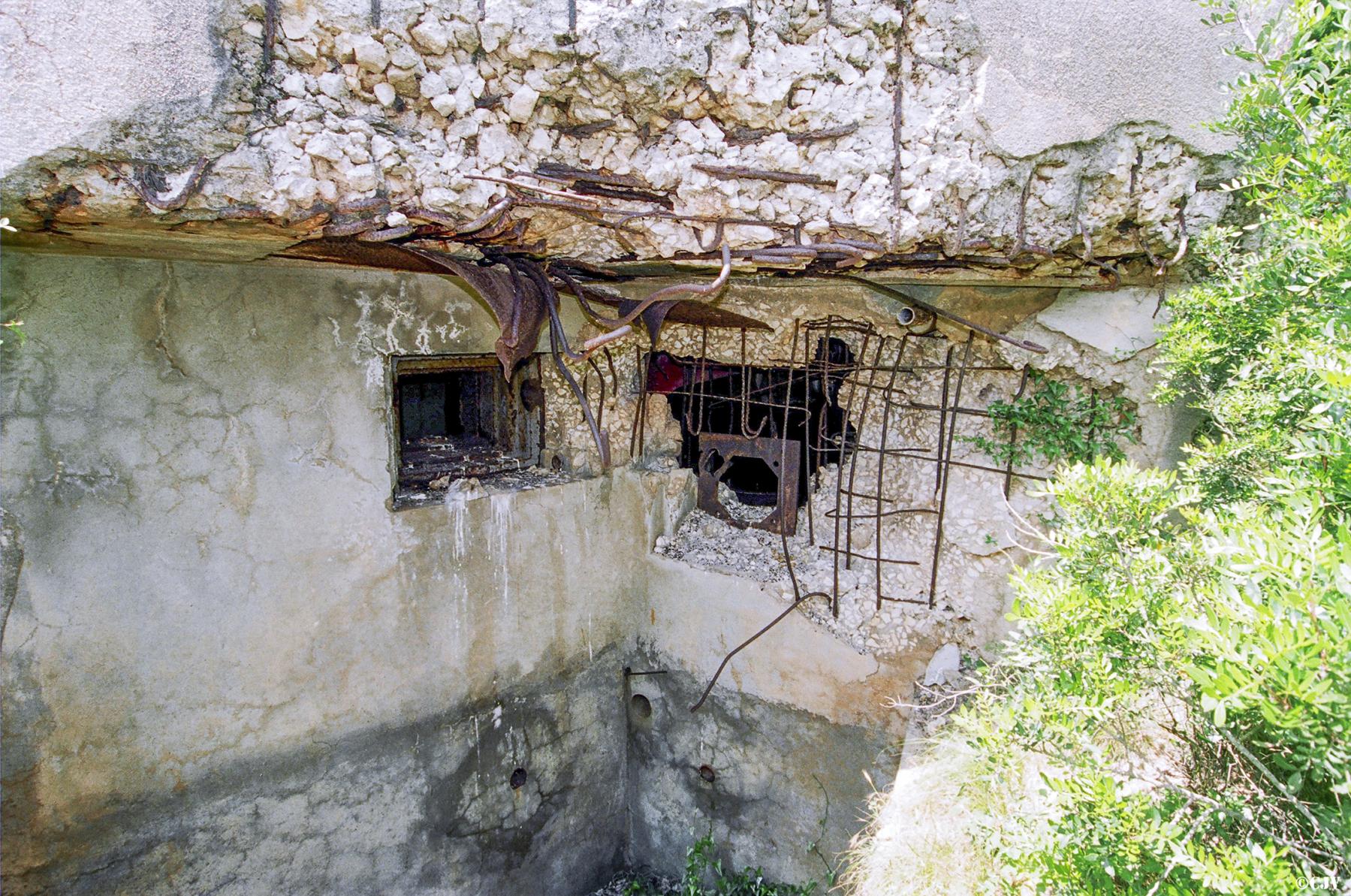 Ligne Maginot - VENTILEGNE - (Casemate d'infanterie - Simple) - Les créneaux pour JM et FM