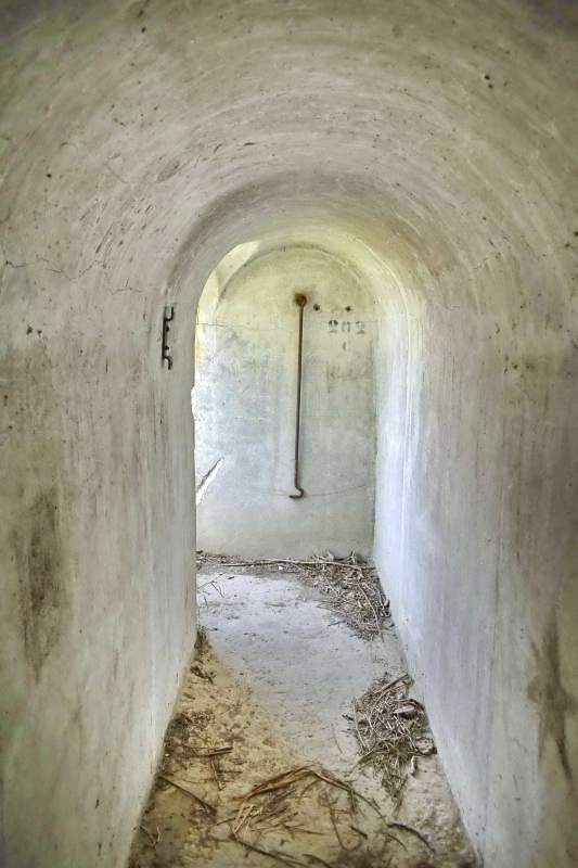 Ligne Maginot - ECLUSE 67 - 1 - (Blockhaus pour canon) - Couloir vers l'entrée