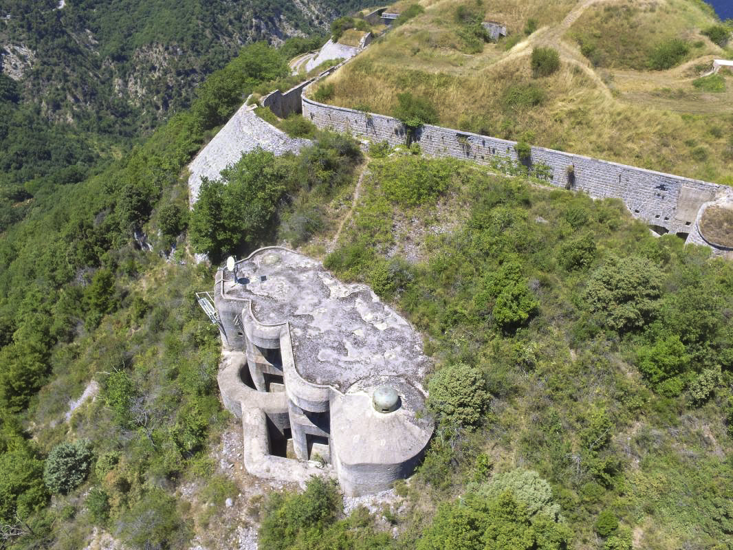 Ligne Maginot - BARBONNET (BT) - (Ouvrage d'artillerie) - Bloc 2