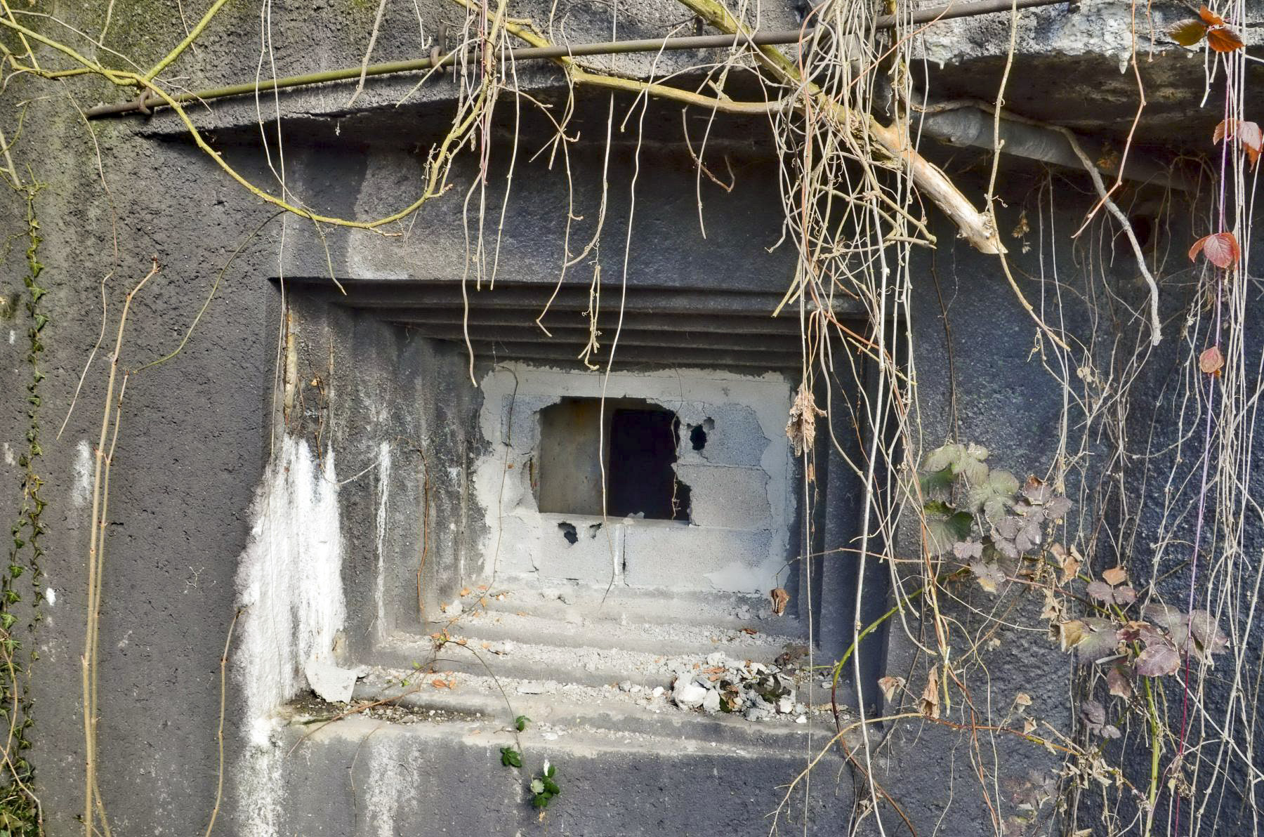 Ligne Maginot - 35/2 - CHALAMPE SUD OUEST - (Casemate d'infanterie - Simple) - Créneau de tir canon 47