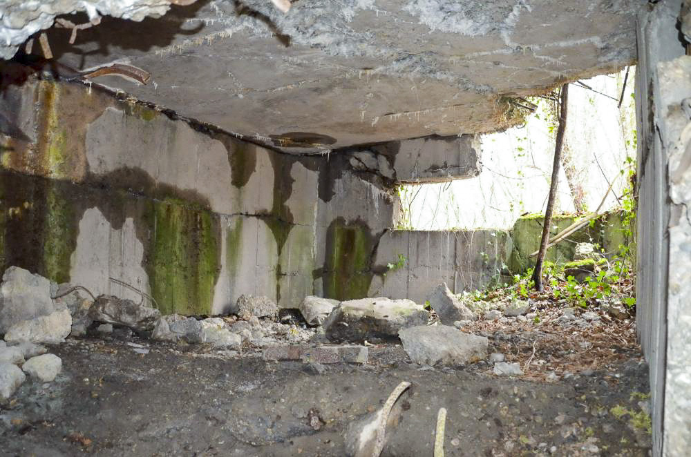 Ligne Maginot - PA CARREFOUR 222.2 OUEST - (Blockhaus pour canon) - 