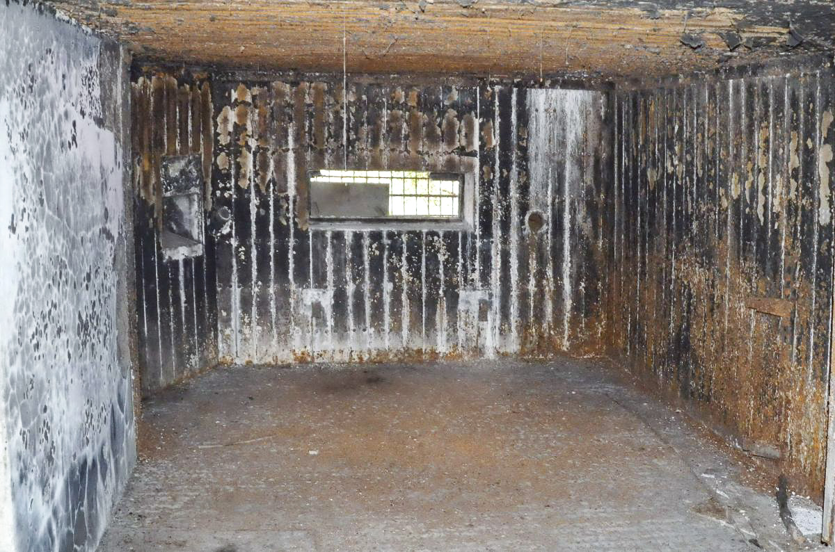 Ligne Maginot - 77 - SAURUNTZ - (Casemate d'infanterie - Double) - Chambre de tir mitrailleuse ouest