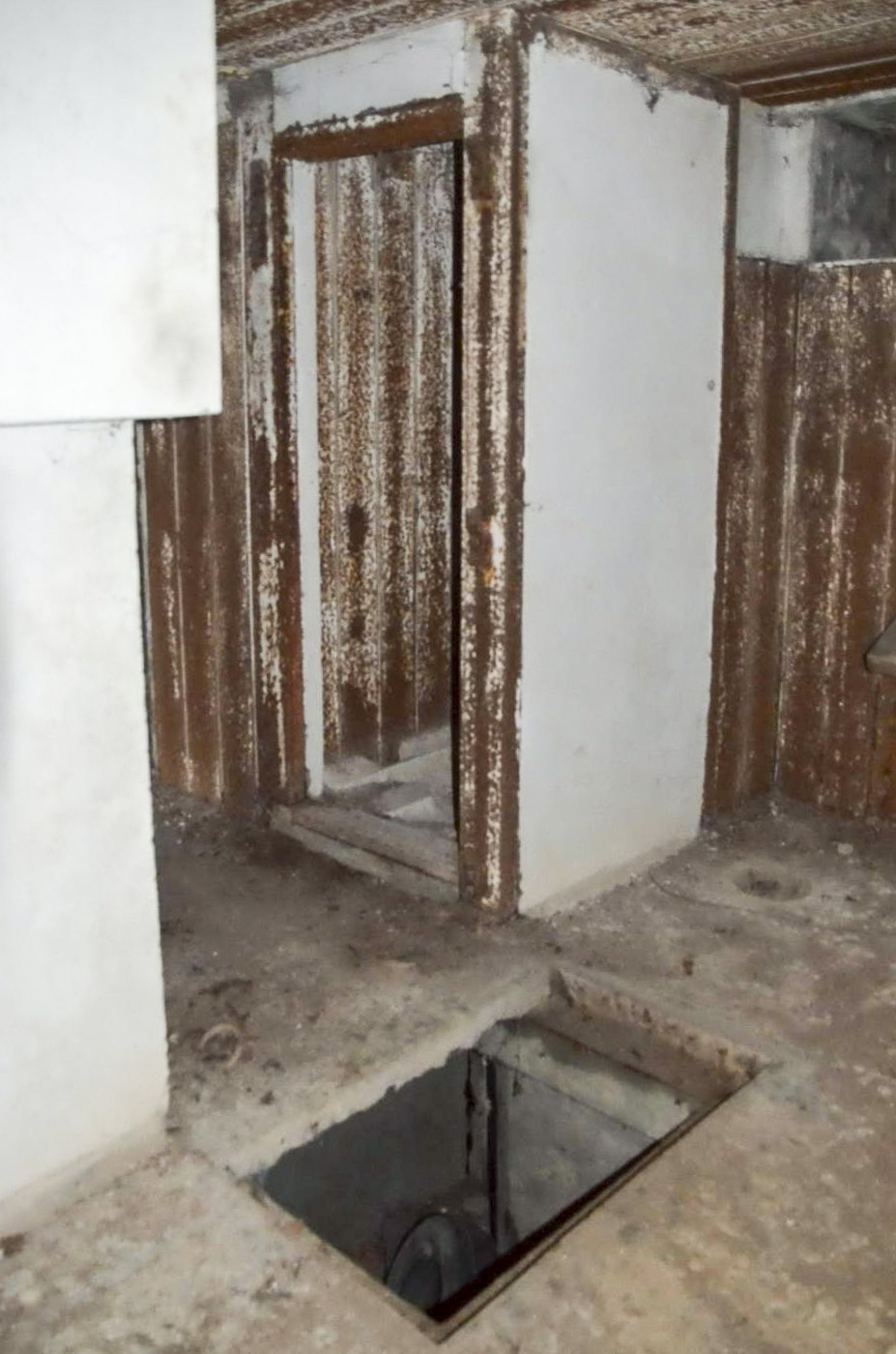 Ligne Maginot - 76 - HARDT SUD - (Casemate d'infanterie - Double) - Vue sur les toilettes et la fosse septique