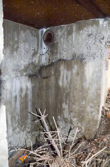 Ligne Maginot - BRIGGMATTEN SUD - (Blockhaus pour canon) - Petite pièce à droite derrière l'entrée des hommes, avec un extracteur d'air ou l’échappement d'un groupe électrogène